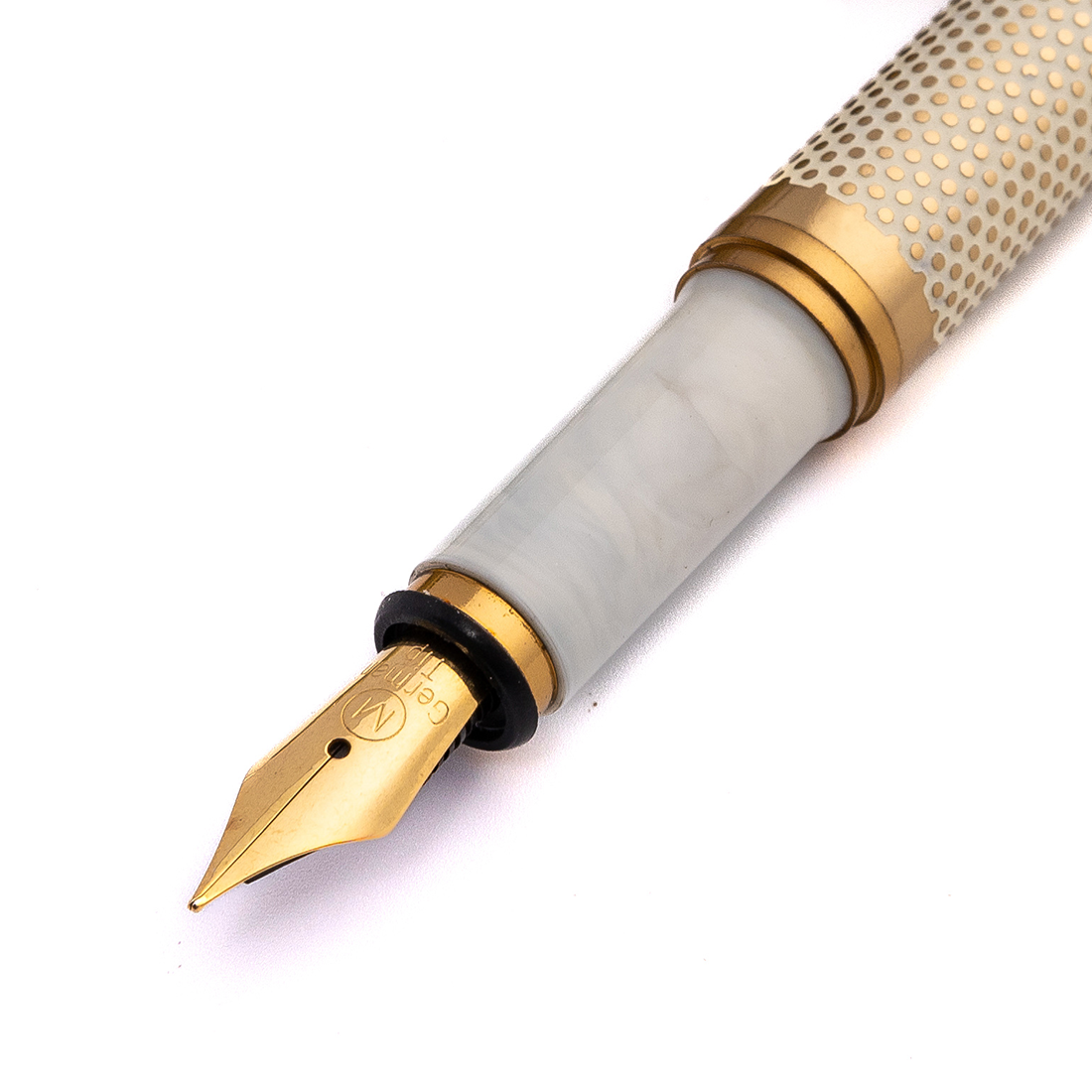 Tulip Ivory Polka Dot Fountain Pen