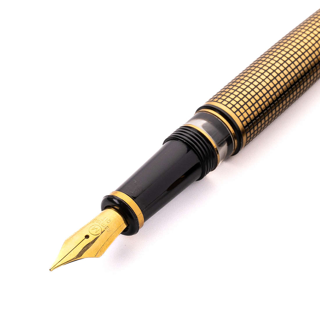 Royale Ebony X Hatch Fountain Pen