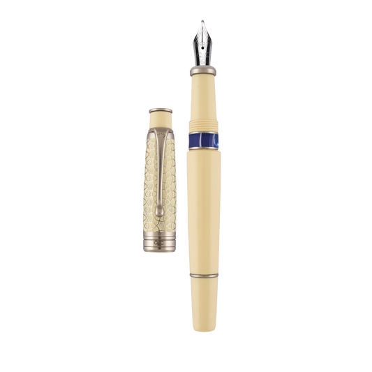 Royale Ivory Platinum Fountain Pen