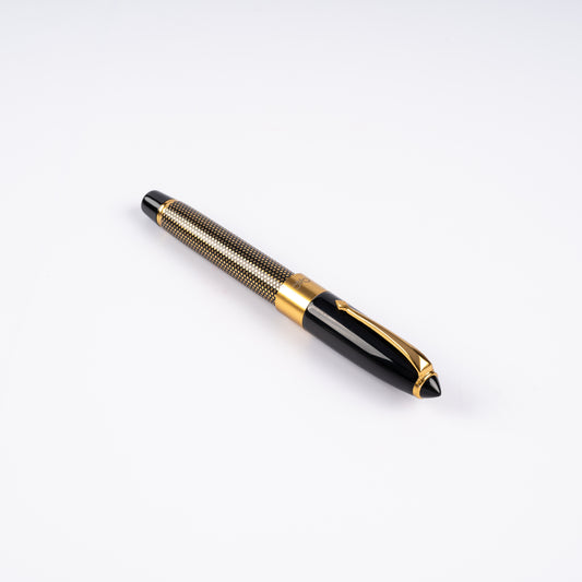 Epic Ebony Polka Dot Fountain Pen