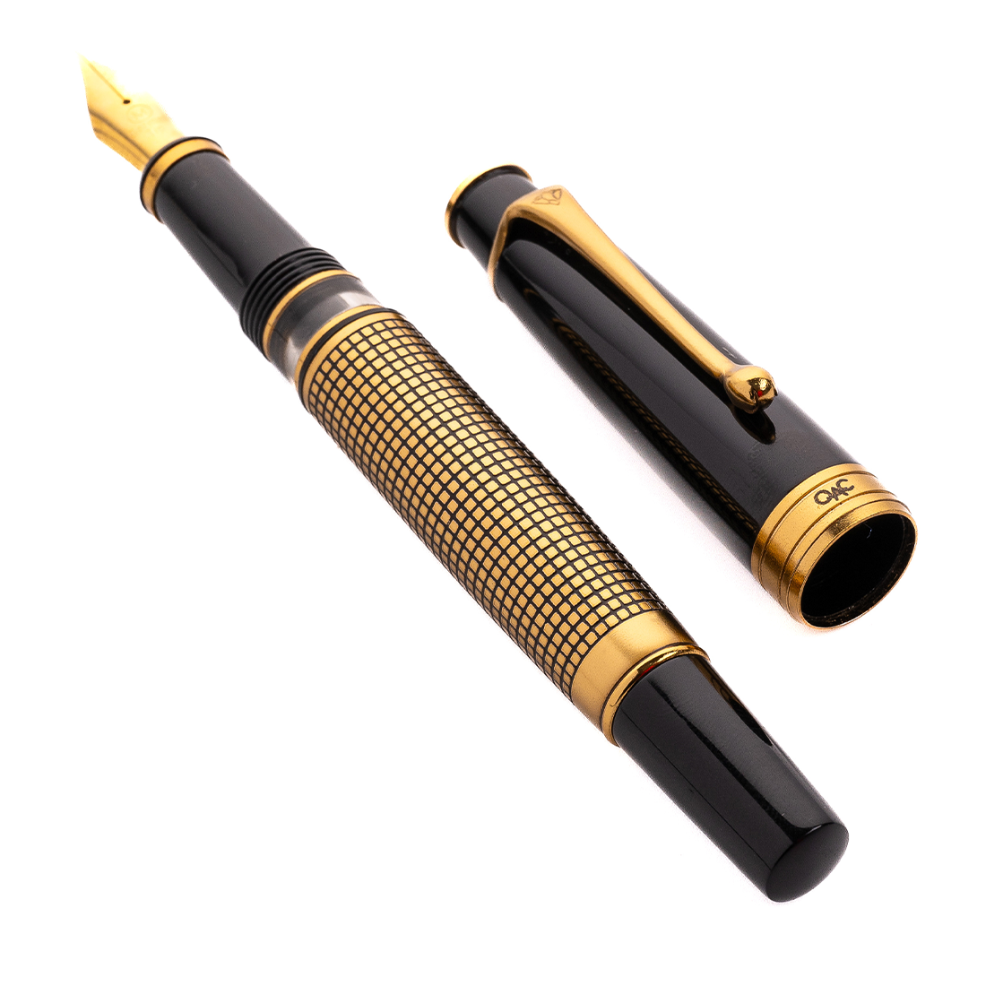 EPIC FOUNTAIN PEN - EBONY X HATCH