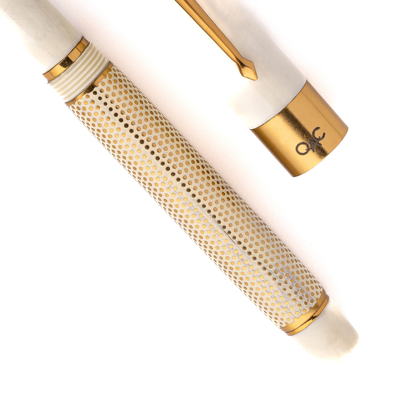 EPIC FOUNTAIN PEN - IVORY POLKA DOT