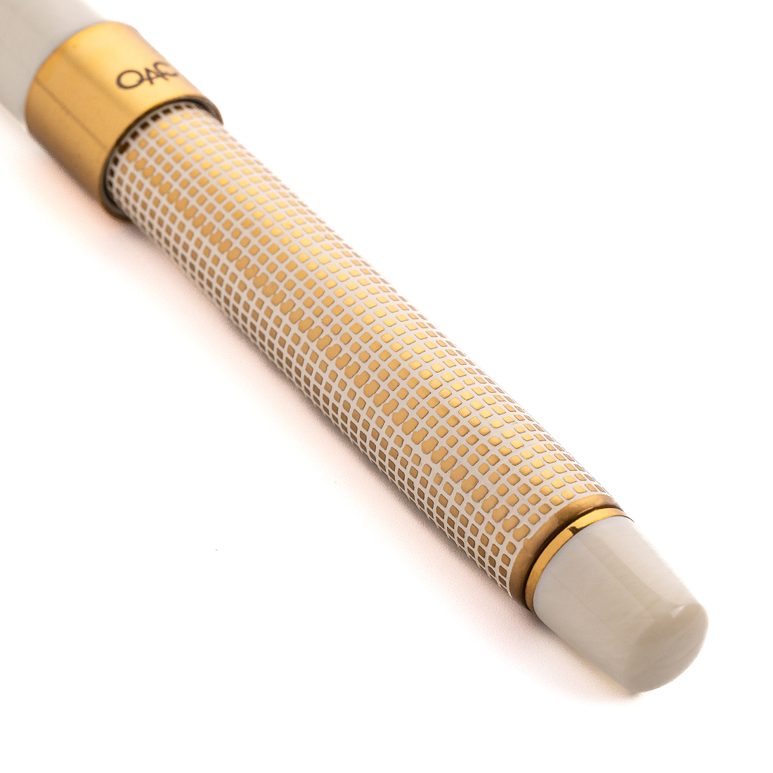 EPIC FOUNTAIN PEN - IVORY X HATCH