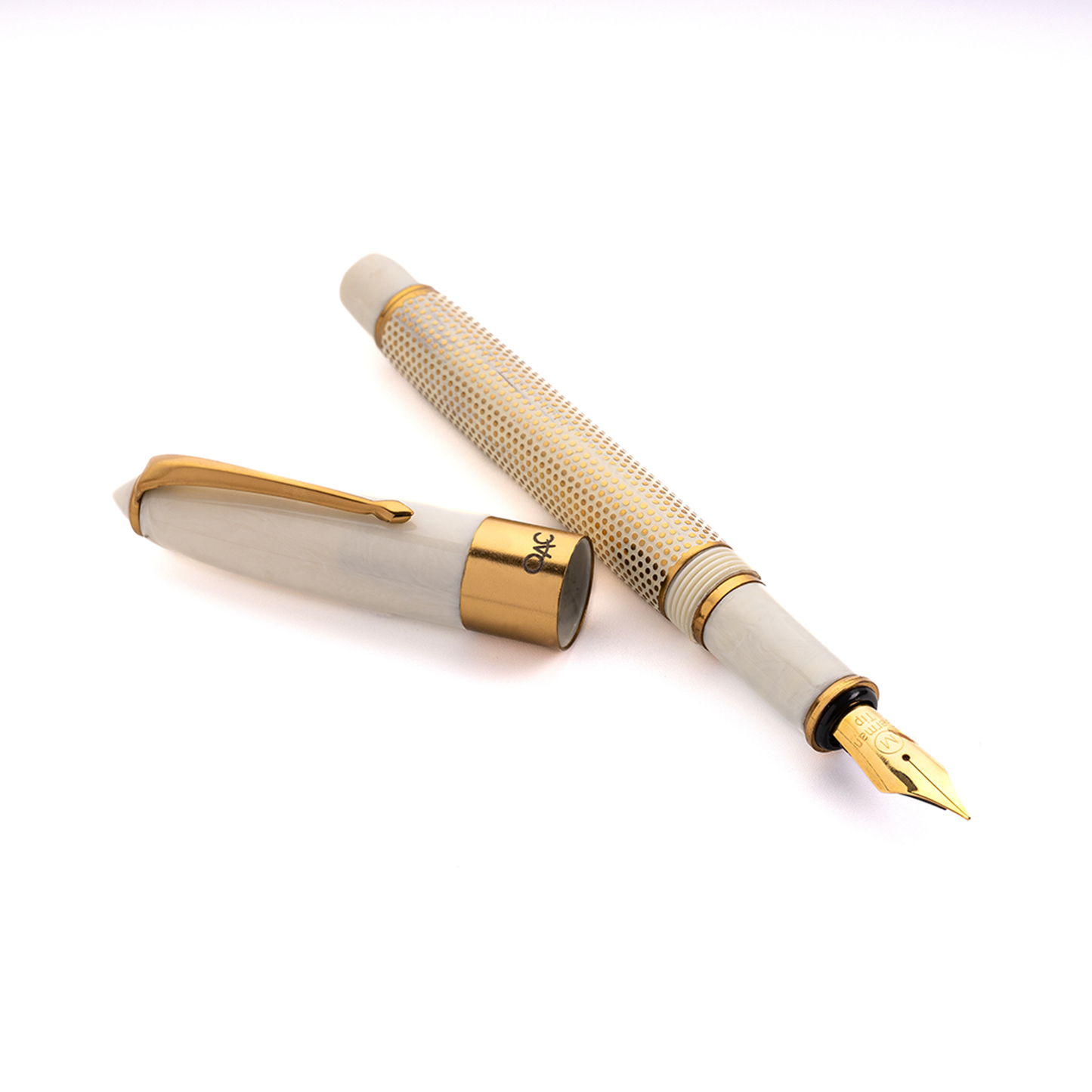 EPIC FOUNTAIN PEN - IVORY POLKA DOT