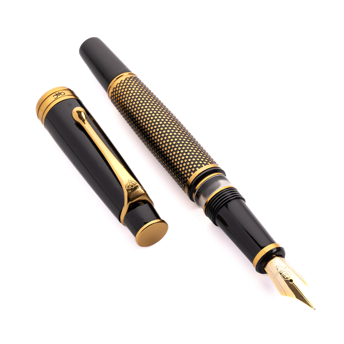 Royale Ebony Polka Dot Fountain Pen