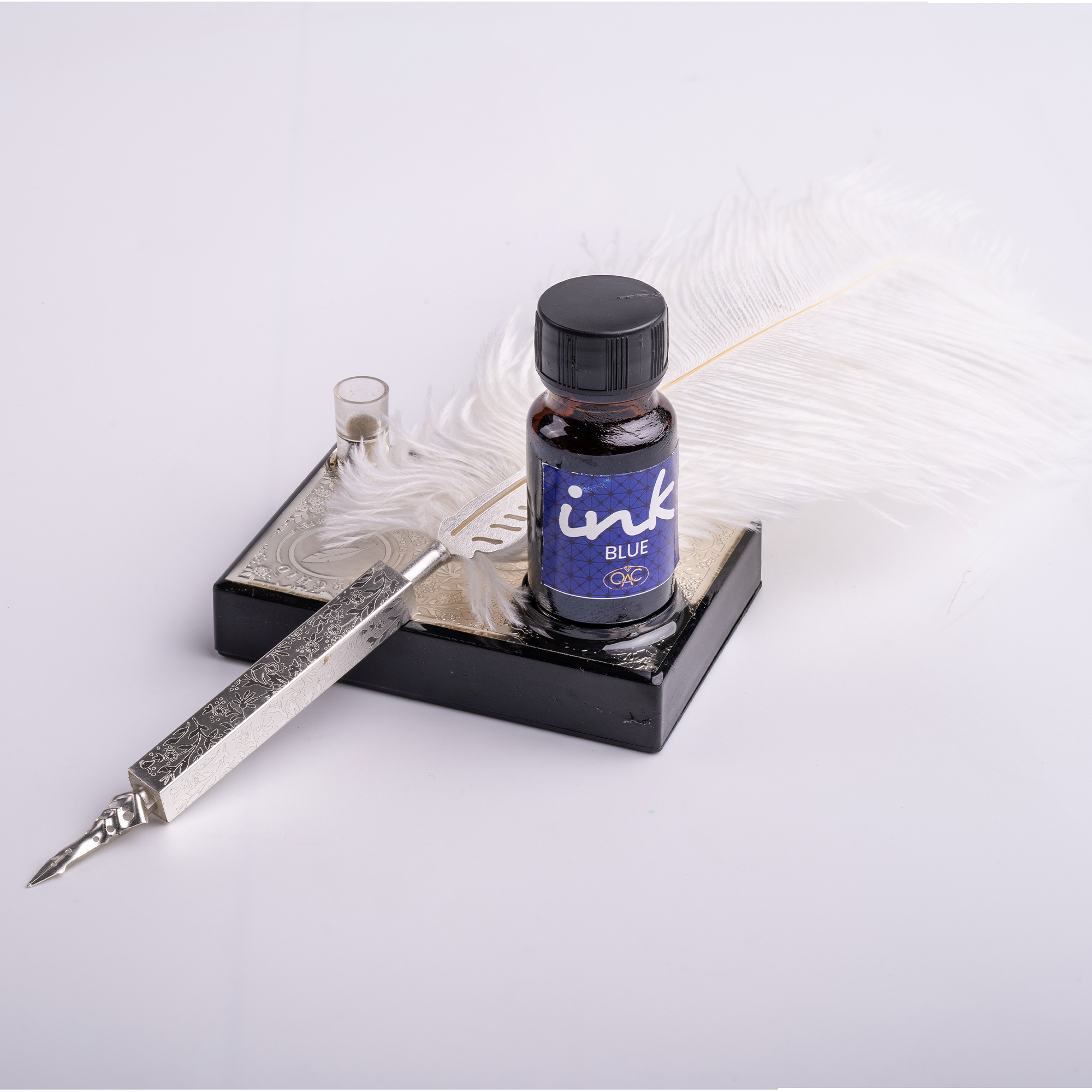 SILVER SPARKLE WHITE OSTRICH QUILL PEN