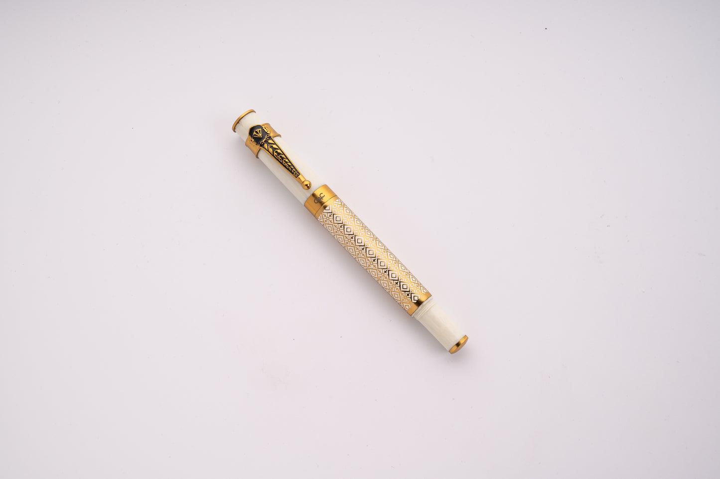 Autograph Ivory Diamond Fountain Pen