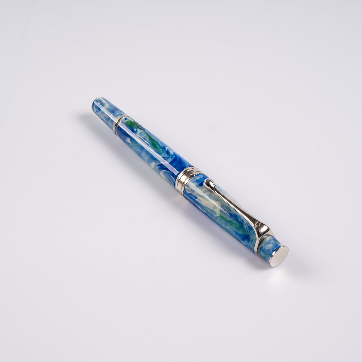 Royale Rare Fountain Pen Blue
