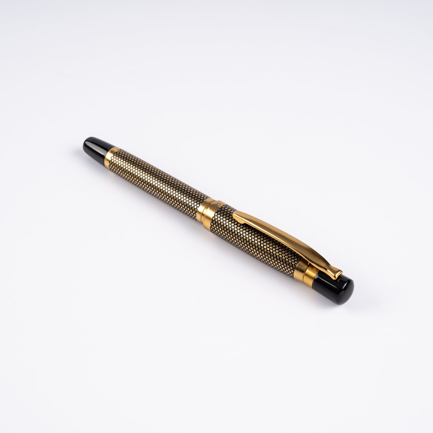 Tulip Ebony Polka Dot Fountain Pen