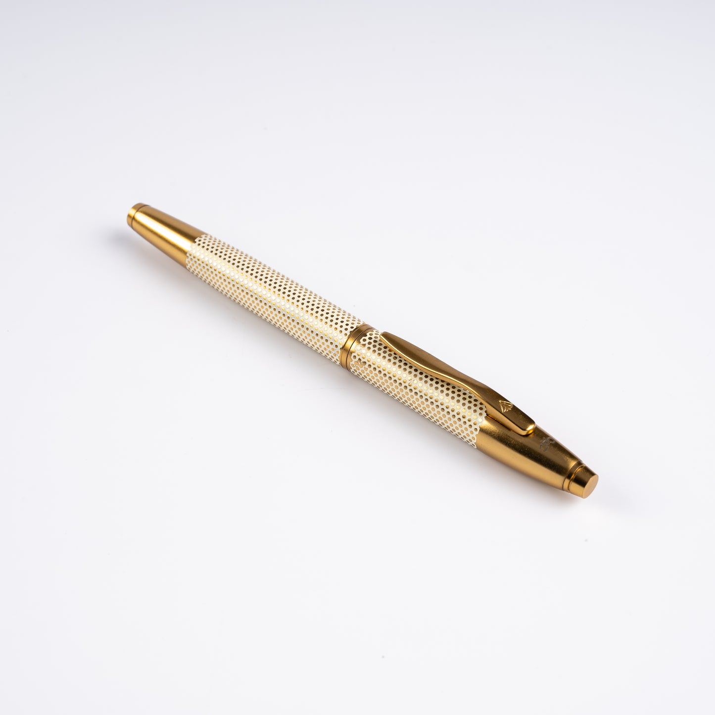 Effex Ivory Polka Dot Fountain Pen