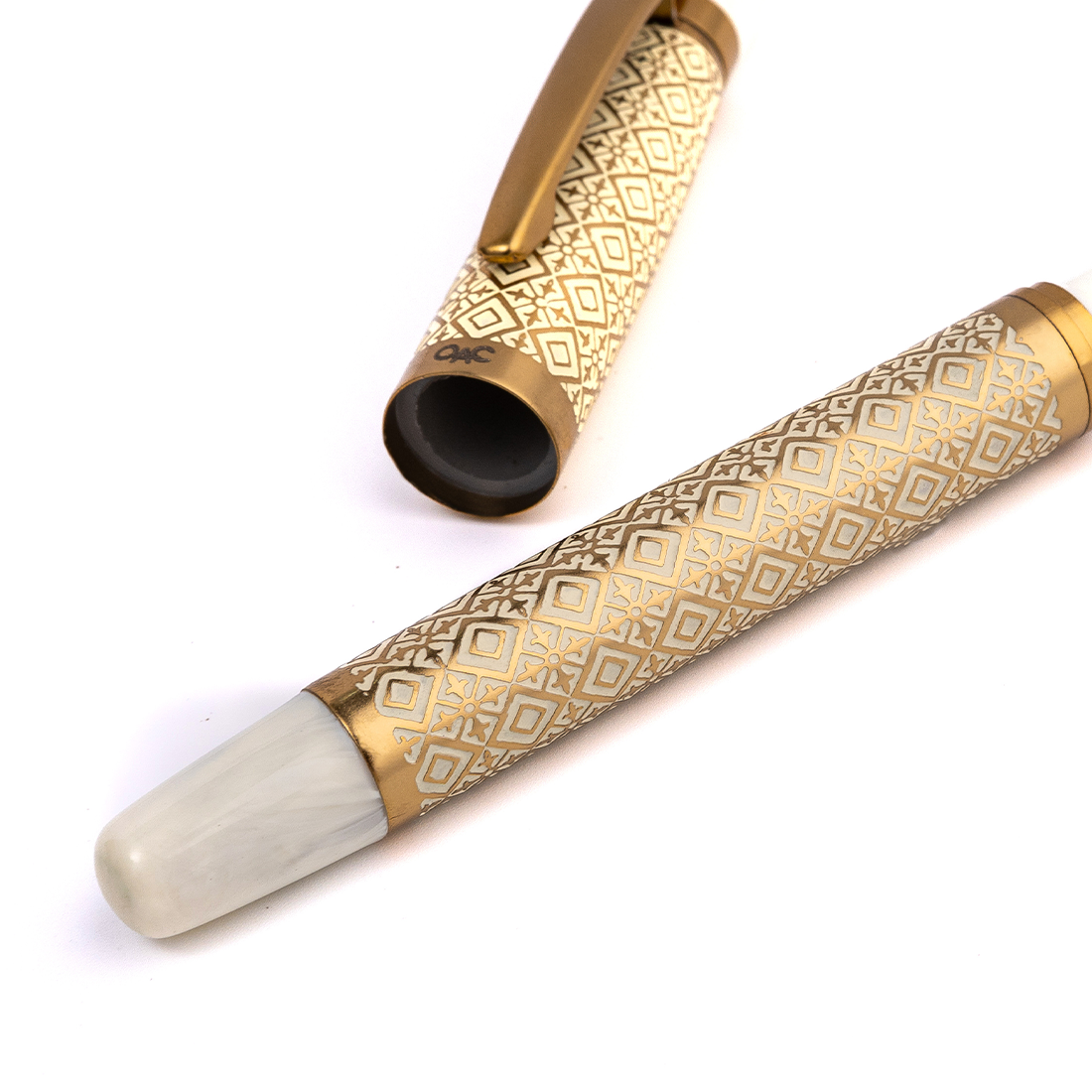 Tulip Ivory Diamond Fountain Pen