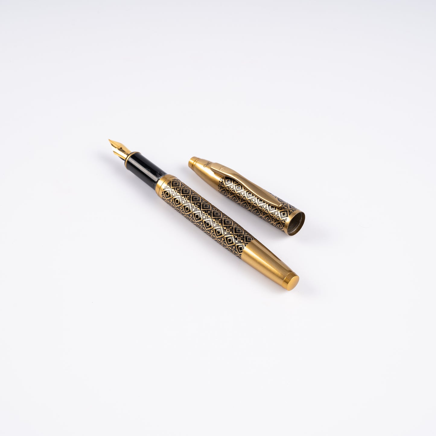 Effex Ebony Diamond Fountain Pen