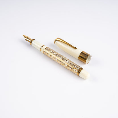 Epic Ivory Diamond Fountain Pen