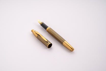 Effex Ebony X Hatch Fountain Pen