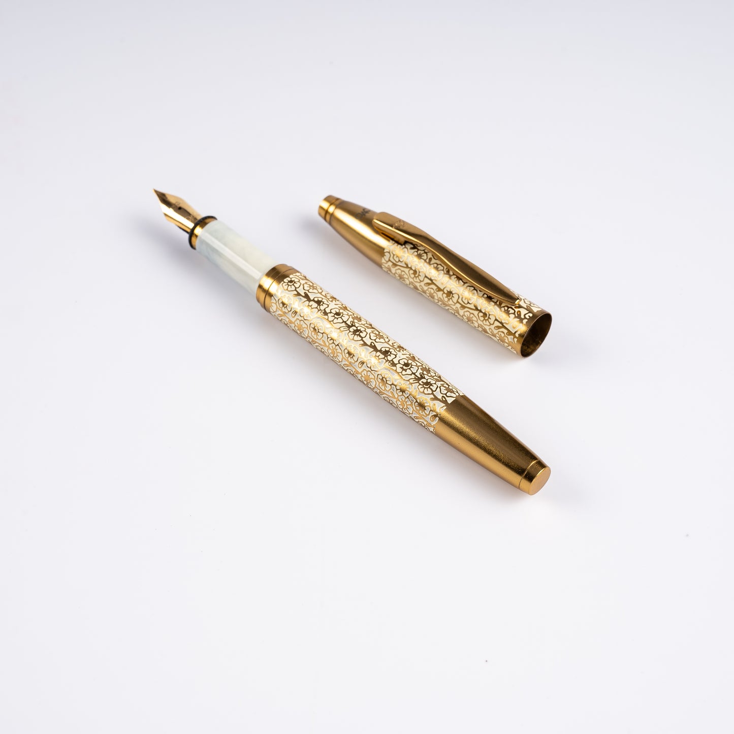 Effex Ivory Blossom Fountain Pen