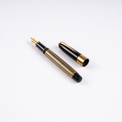 Epic Ebony X Hatch Fountain Pen