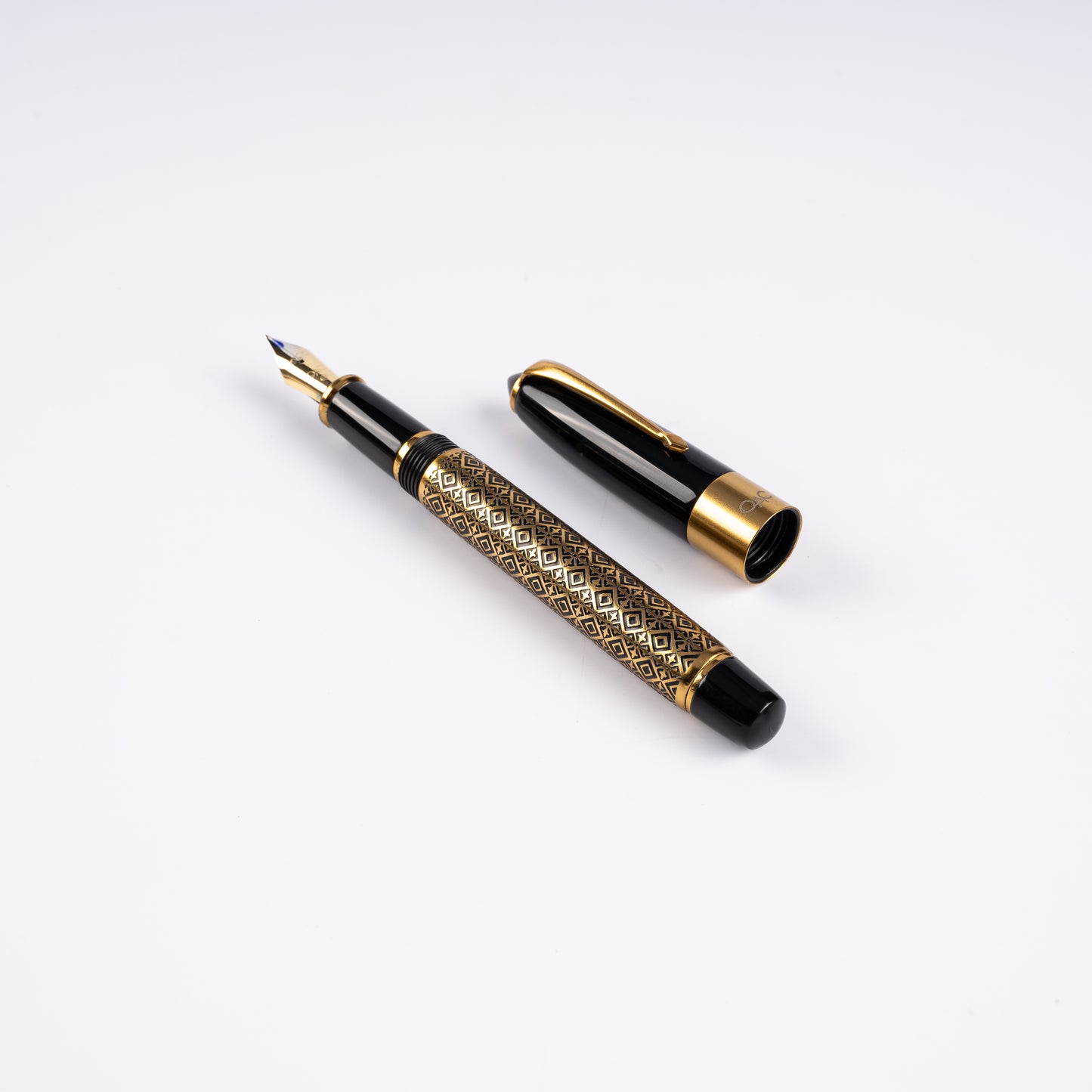 Epic Ebony Diamond Fountain Pen