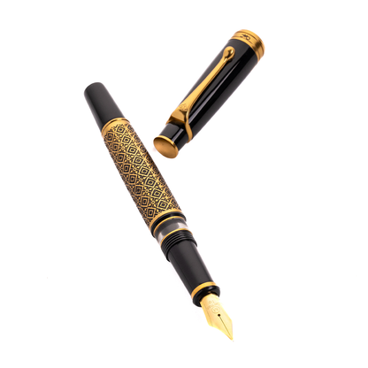 Royale Ebony Diamond Fountain Pen