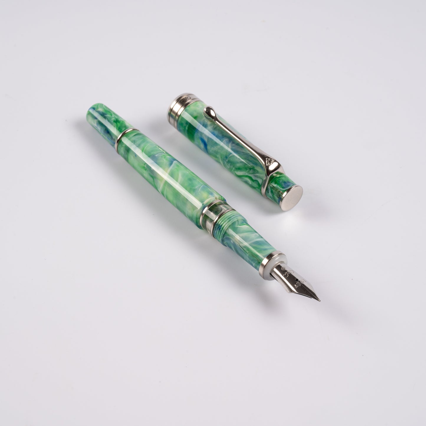 Royale Rare Fountain Pen Green