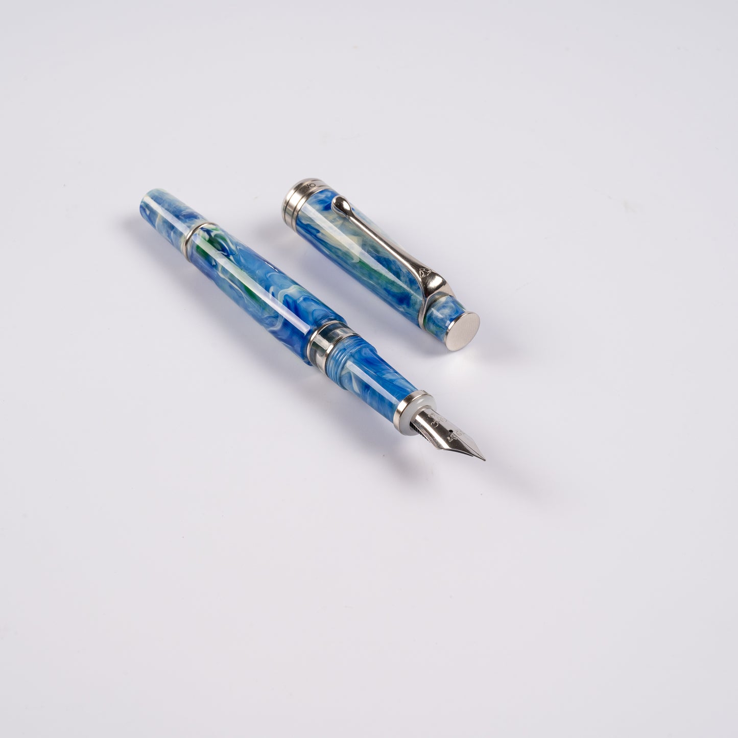 Royale Rare Fountain Pen Blue