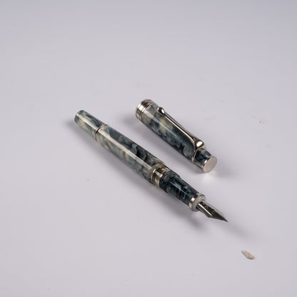 Royale Rare Fountain Pen Black