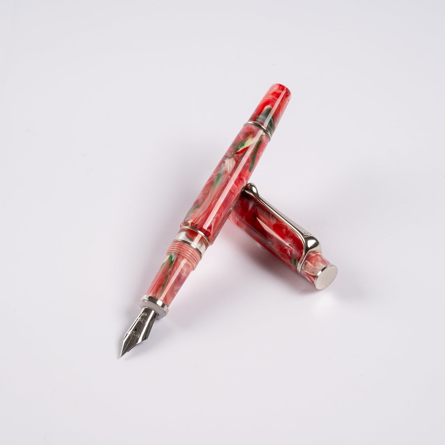 Royale Rare Fountain Pen Red
