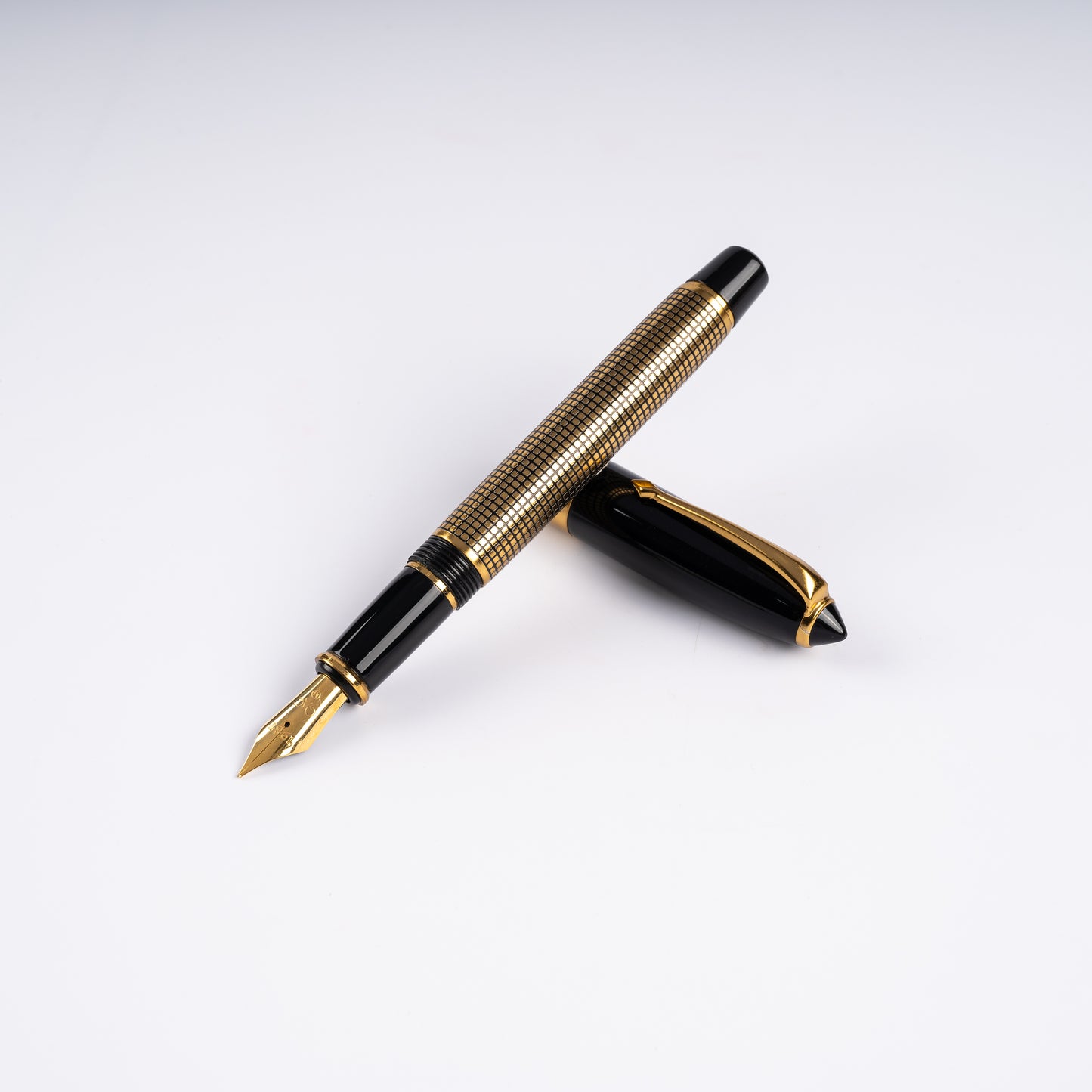 Epic Ebony X Hatch Fountain Pen