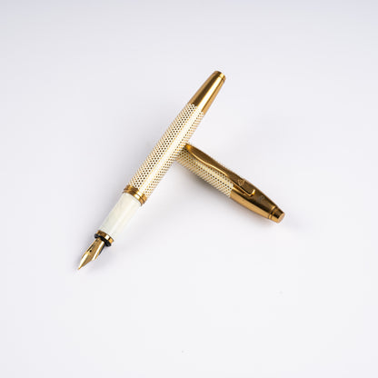 Effex Ivory Polka Dot Fountain Pen