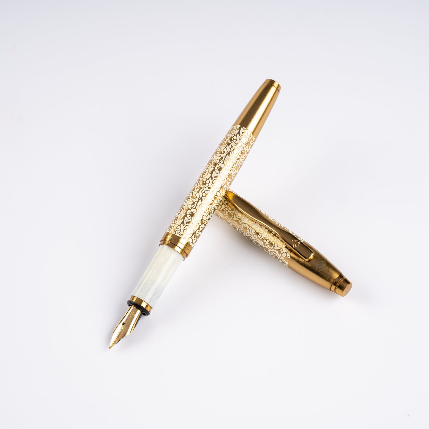 Effex Ivory Blossom Fountain Pen