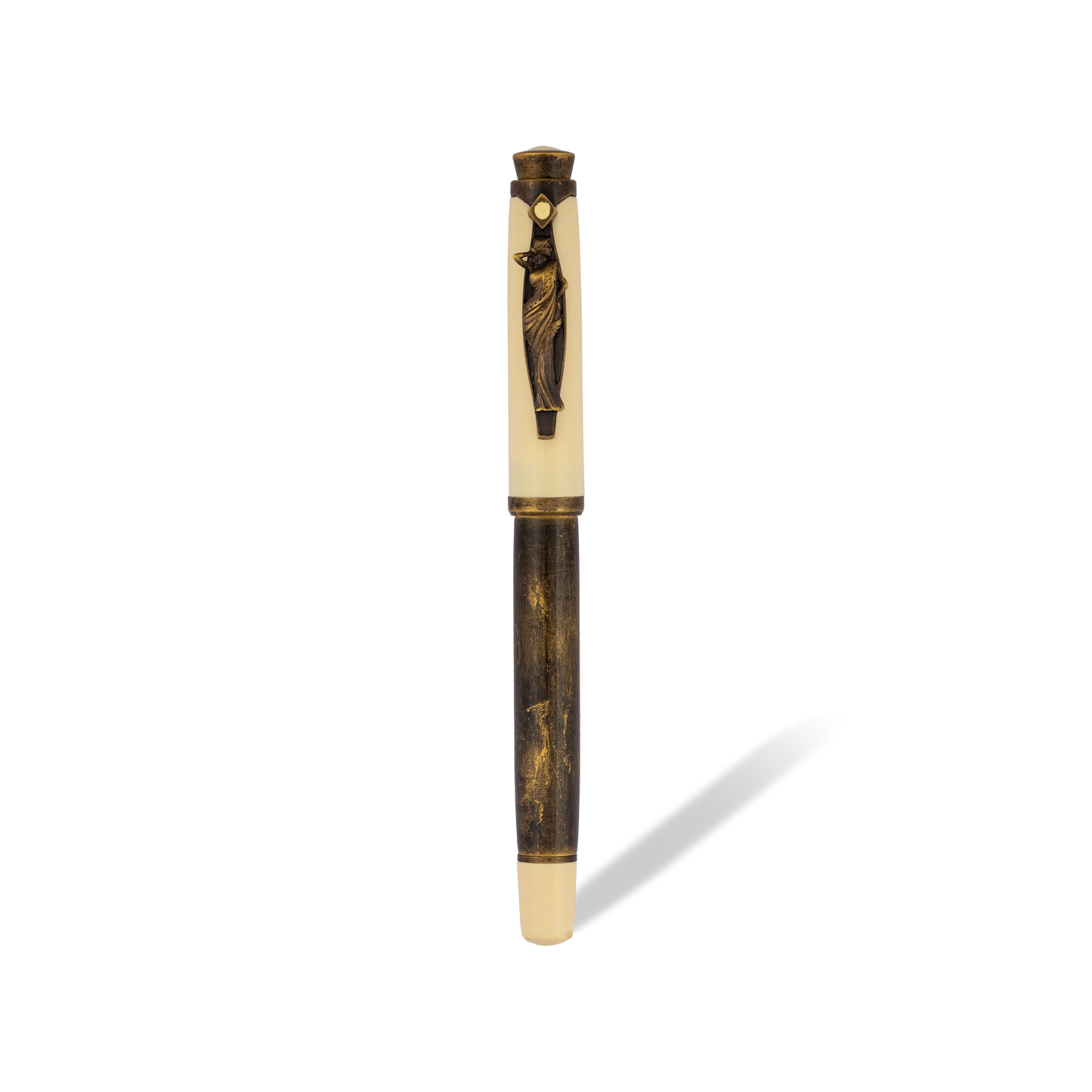 Drape  Saree Clip Fountain pen Ivory
