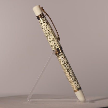 Tulip Ivory Diamond Fountain Pen